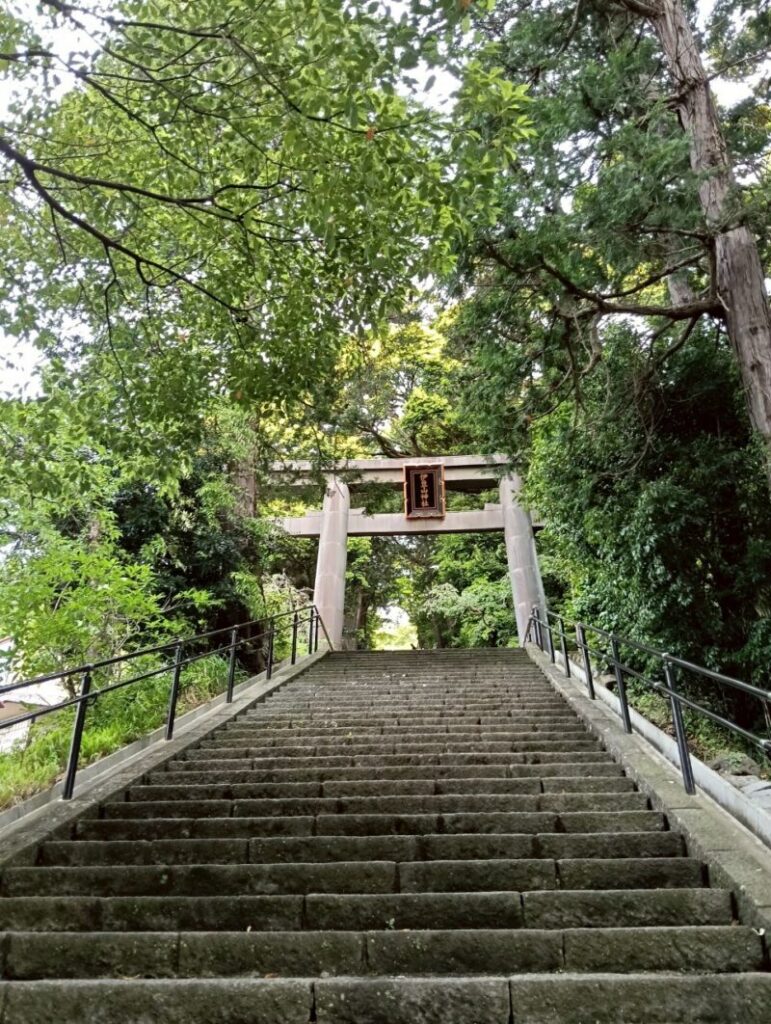伊豆山神社　階段
